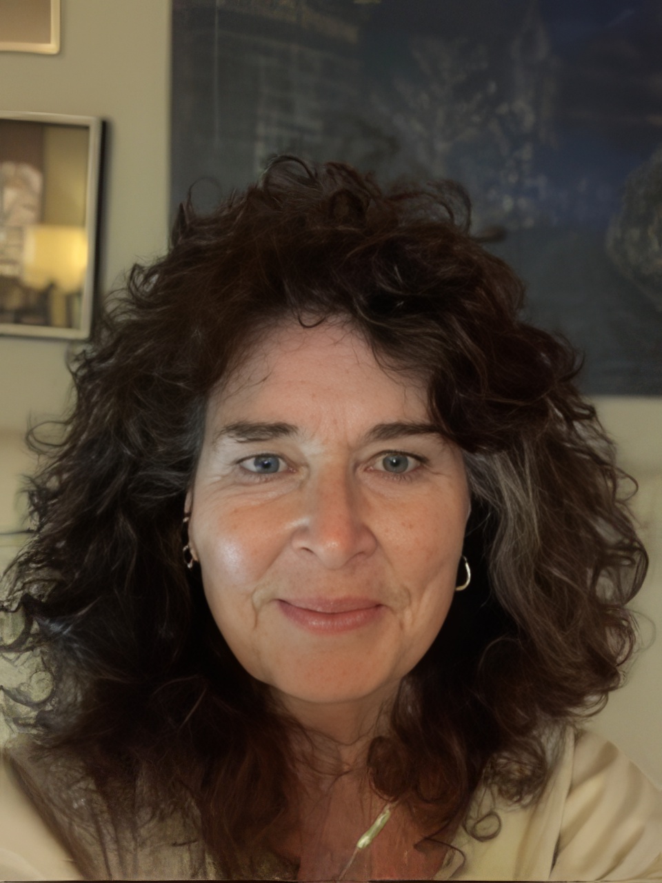 Tracy Thomson portrait